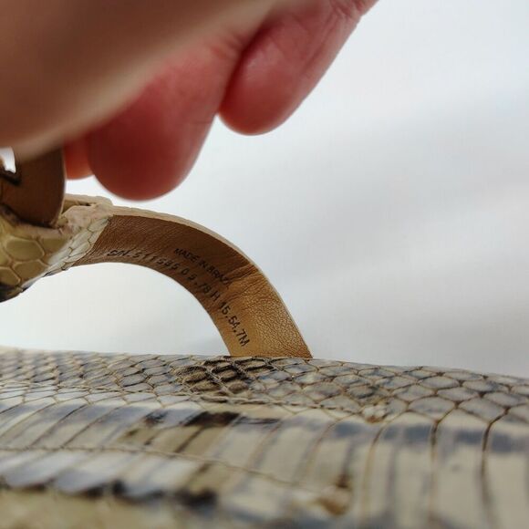 Tory Burch Metal Miller Snakeskin Print Thong Sandals Golden Medallion Logo 6.5 - Picture 8 of 8